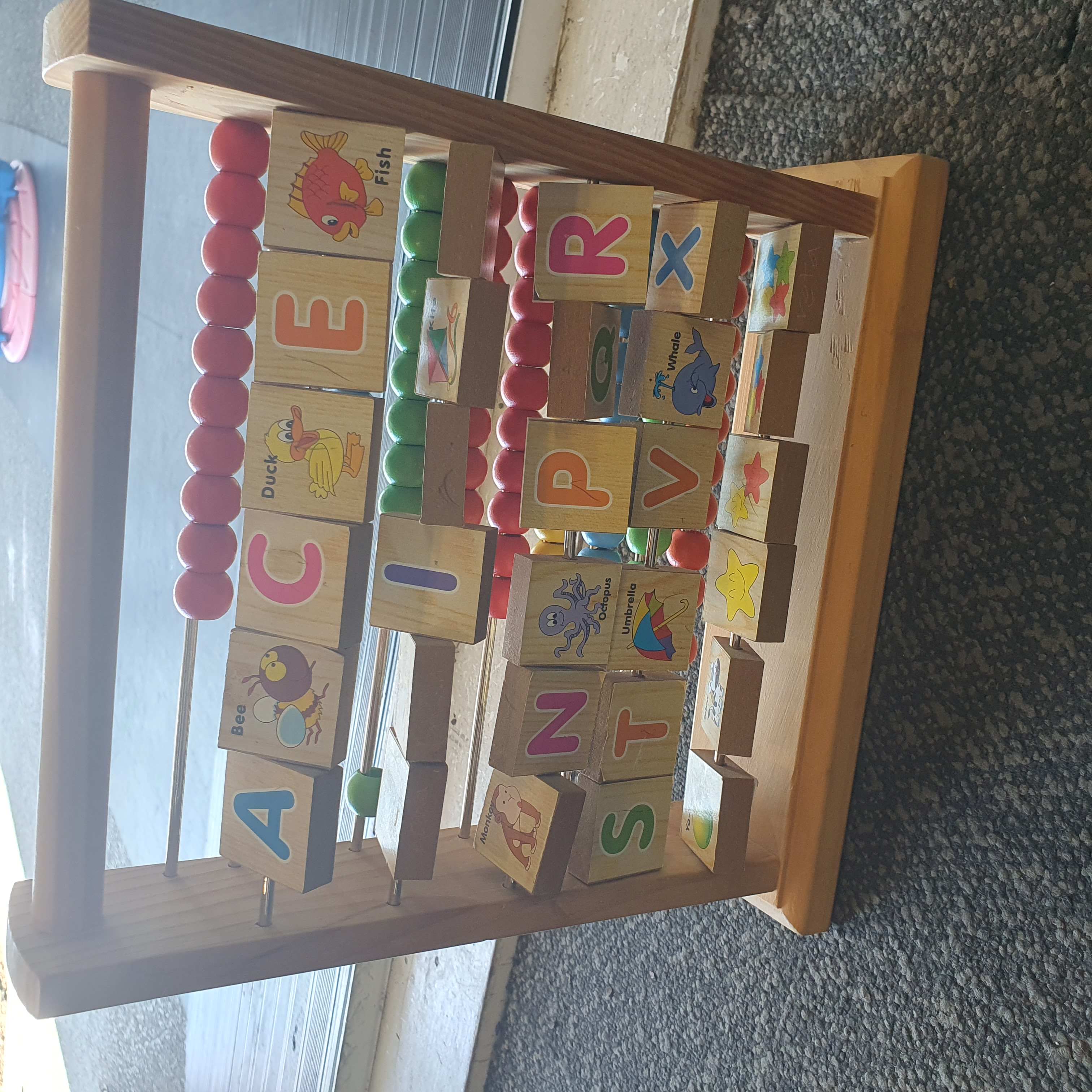 Abacus - Learning Letters and Pictures with Beads