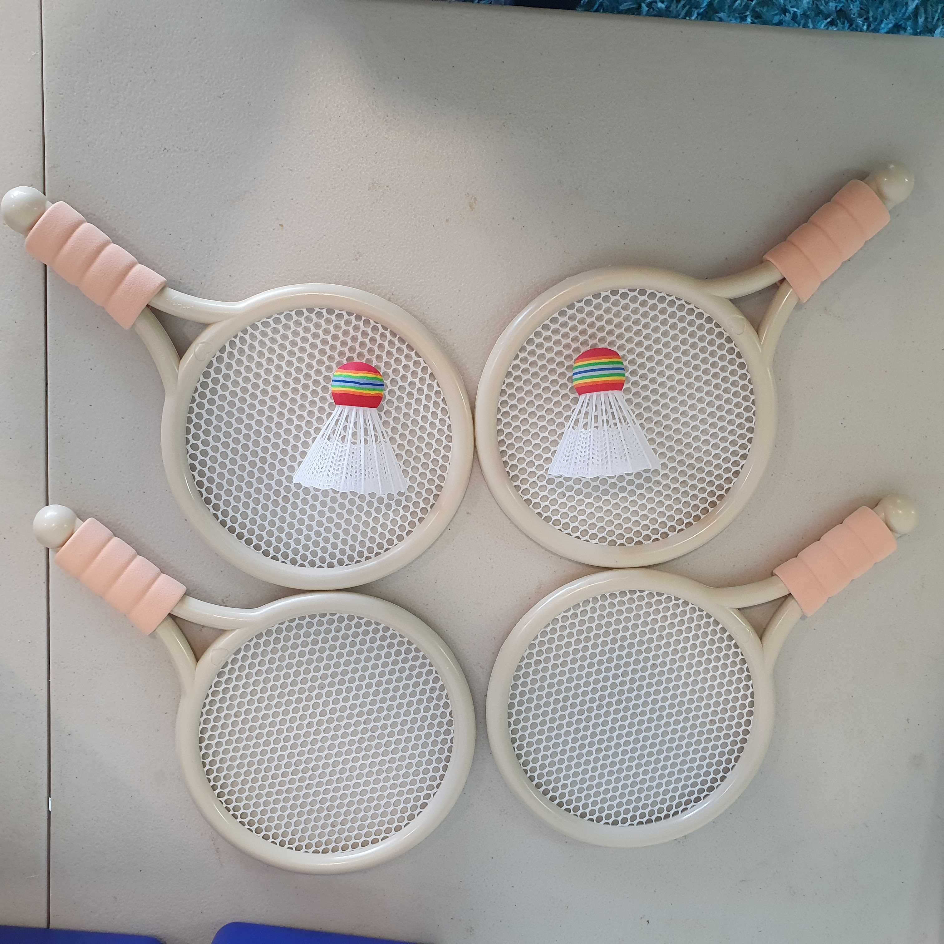 Badminton
